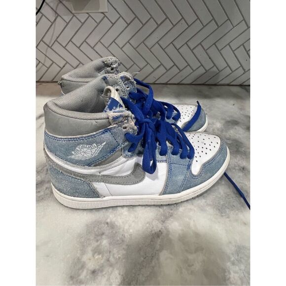 Nike Air Jordan 1 Retro High OG Hyper Royal UNC Blue White  sz 4.5Y / Women sz 6 - Picture 1 of 14